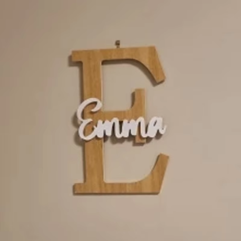 사용자 정의 이니셜은 벽 편지 대문자 이름 표시에 대한 - Embroidery Writing 리뷰 및 가격